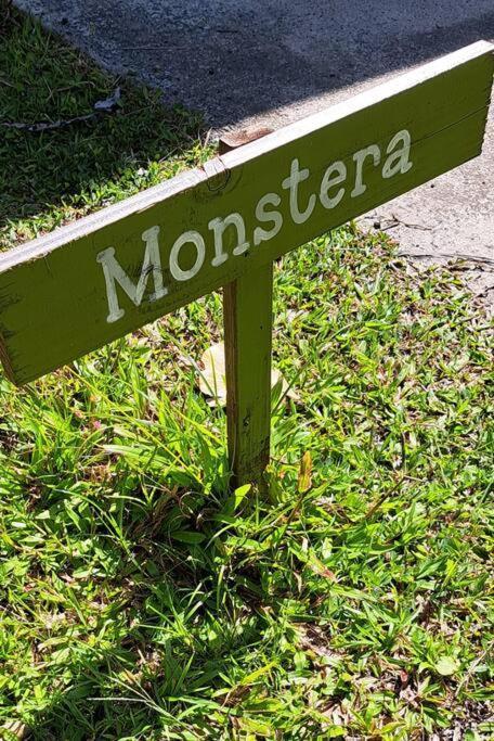 Monstera Bungalow, Spacious, King Bed, Big Kitchen Keaau ภายนอก รูปภาพ