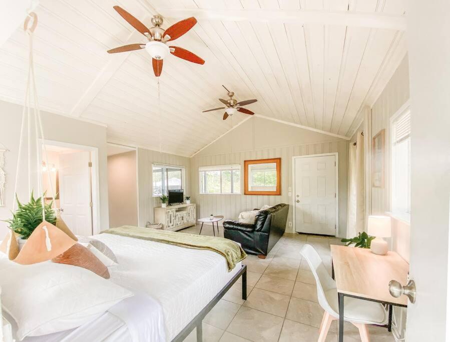 Monstera Bungalow, Spacious, King Bed, Big Kitchen Keaau ภายนอก รูปภาพ