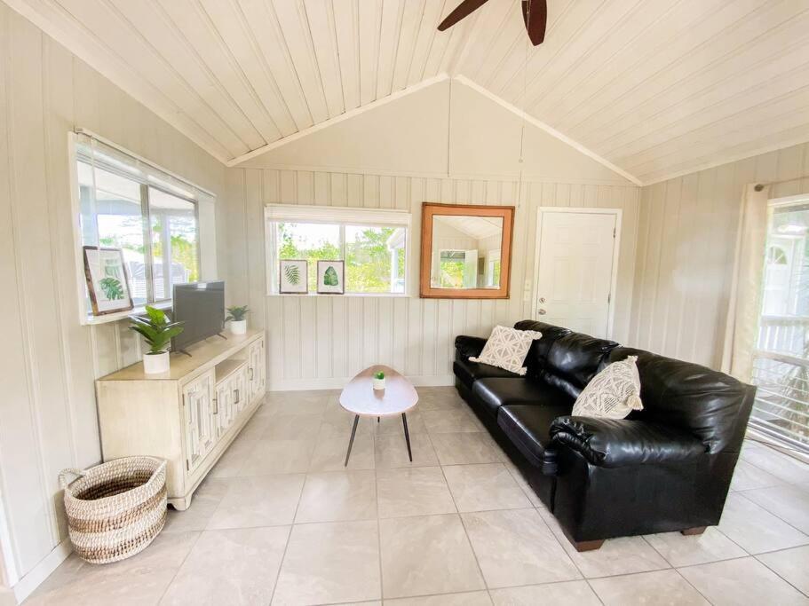 Monstera Bungalow, Spacious, King Bed, Big Kitchen Keaau ภายนอก รูปภาพ